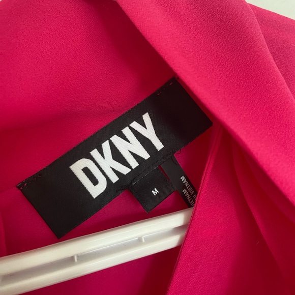DKNY HOT PINK MILLENNIAL TOP - Picture 3 of 3